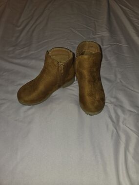 fabkids Tan Suede Kids Zip Ankle Boots